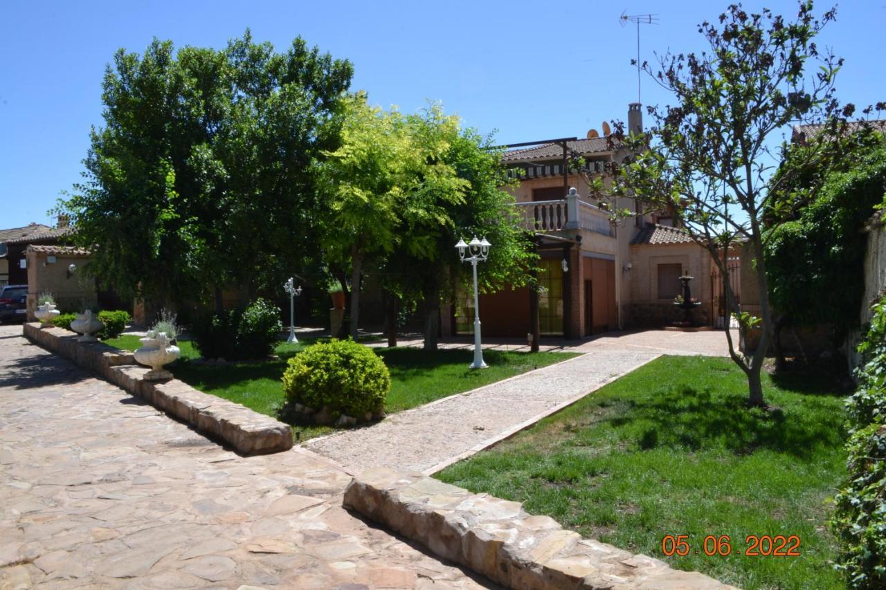 Casa Rural Villa Herrera Fernancaballero Exterior photo
